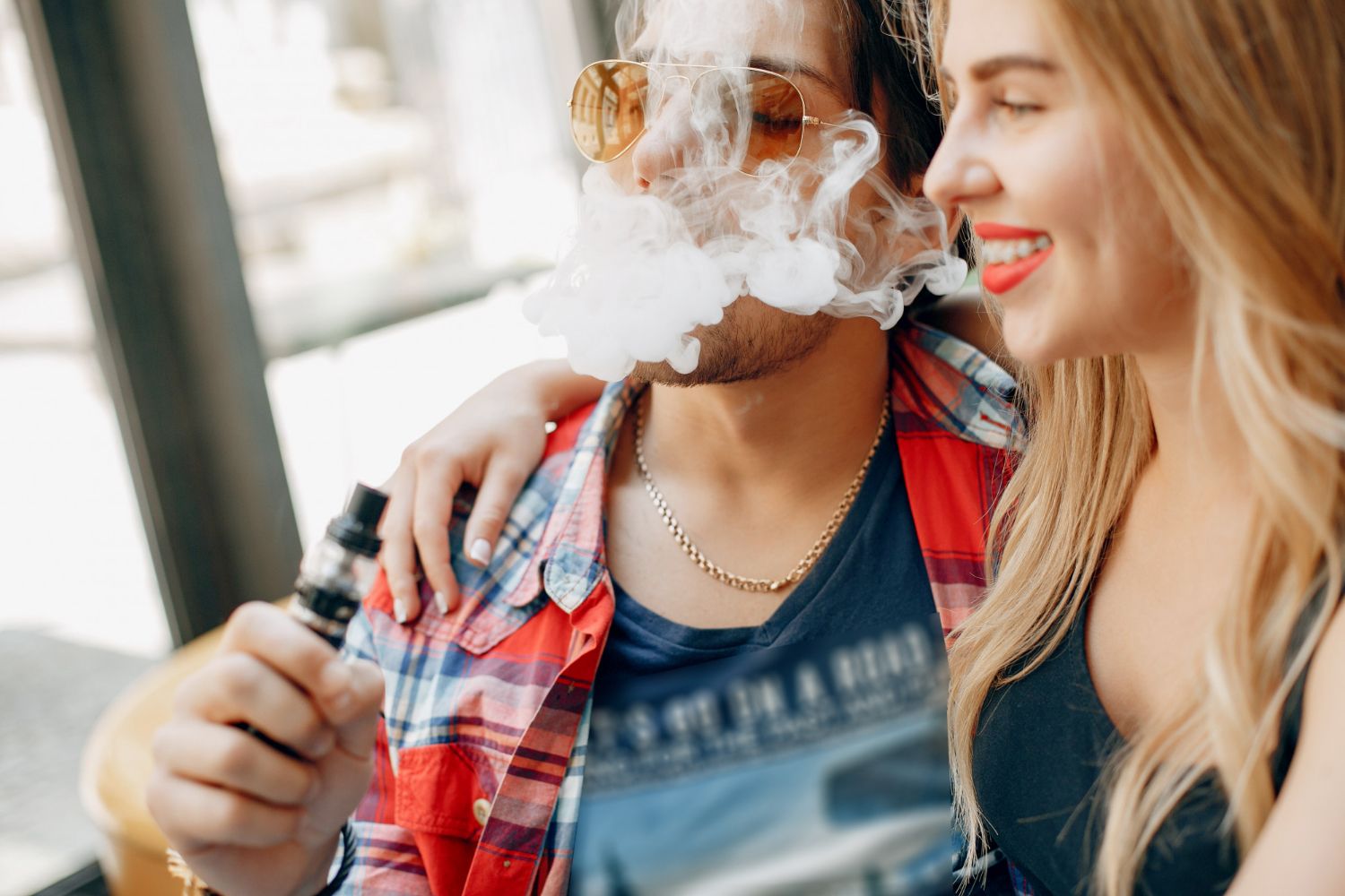 Quelle cigarette électronique choisir ? Guide simple pour faire le bon choix
